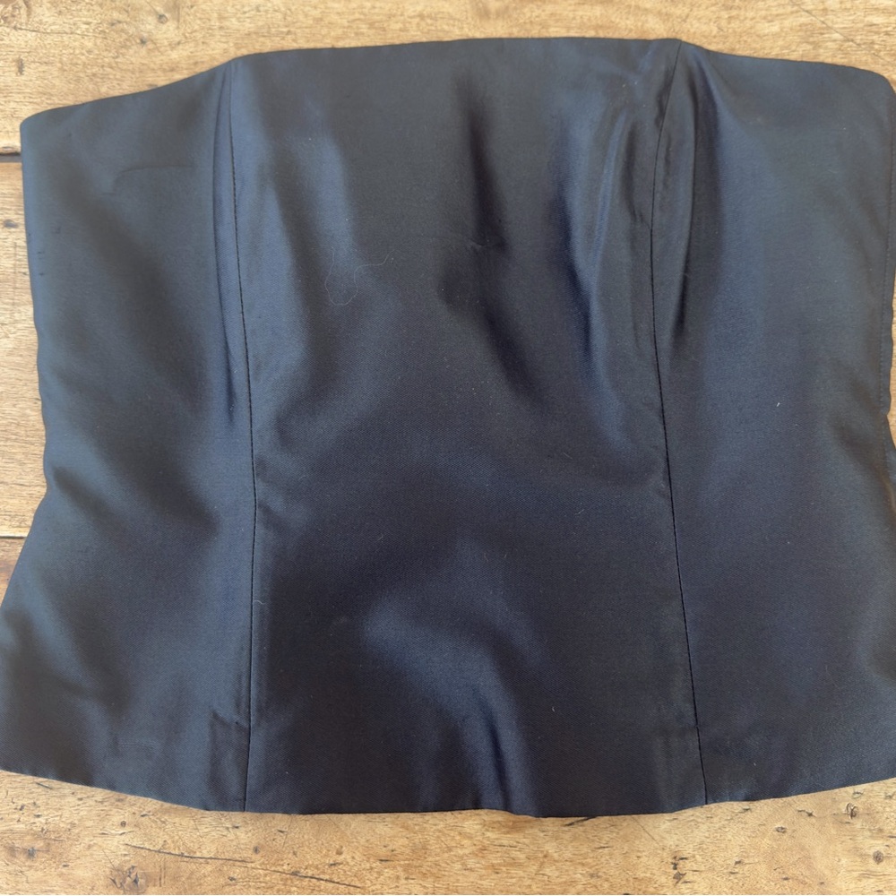 J. McLaughlin Sleeveless Black Silk Corset Top (size 6). Retail: $120